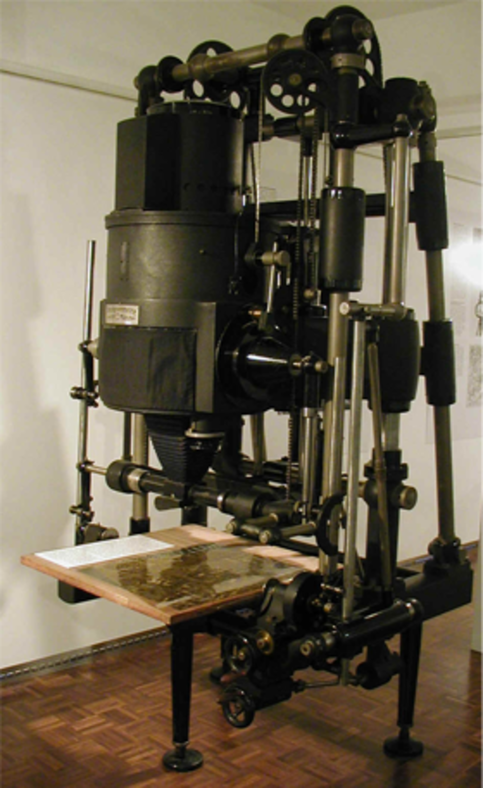 Einzelbildentzerrungsgerät SEG I, Carl Zeiss Jena, 1926 Einzelbildentzerrungsgerät SEG I, Carl Zeiss Jena, 1926